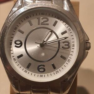 🦋10/$20🦋 Accutime Silver Stainless Steel Women's Watch